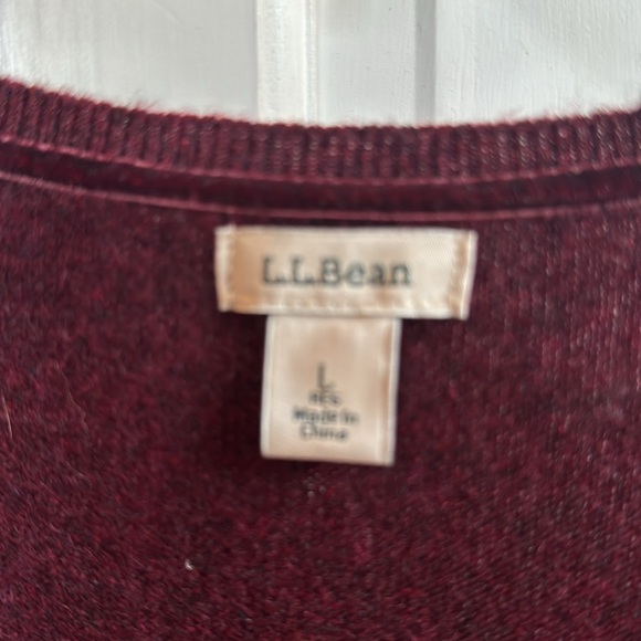 LL Bean women’s sweater Cashmere - Picture 2 of 3